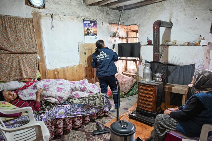 Evde sa�l�k ve bak�m hizmetiyle uzaklar yak�n oluyor