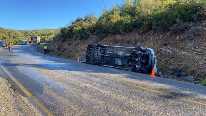 Mersin'de yine minibs kazas: 1'i ar 6 yaral