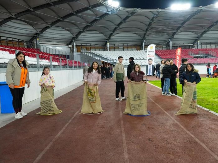 Tarsus�ta Ramazan ak�amlar� k�lt�r ve sanatla �enlendi