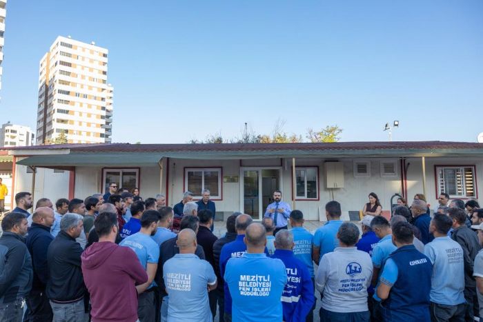 Mezitli Belediye Ba�kan Vekili Sela�z� personelle bir araya geldi