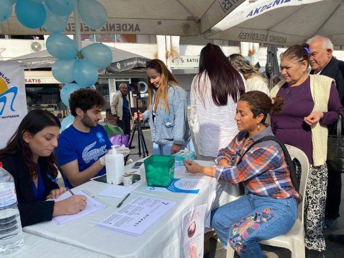 Mersin'de 'Diyabet Gn'nde vatandalarn eker lmleri yapld