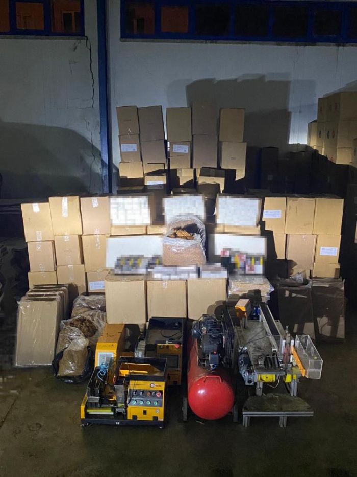 Mersin'de sigara ka�ak��lar�na operasyon: 4 tutuklama