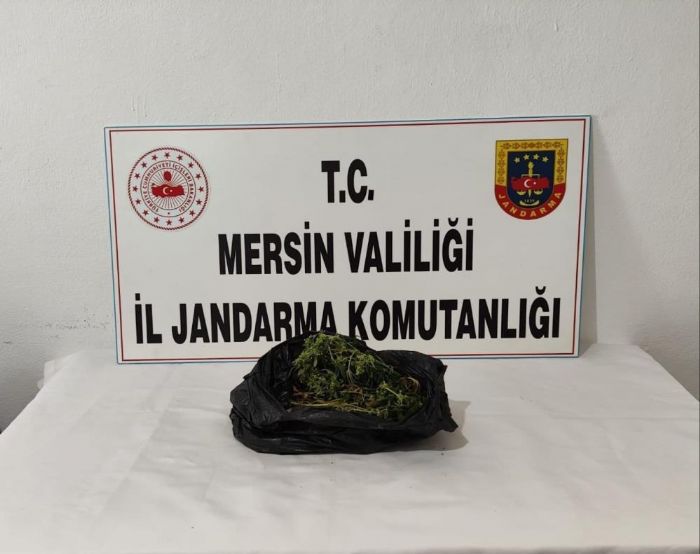 Mersin'de uyuturucu tacirlerine operasyon: 4 gzalt