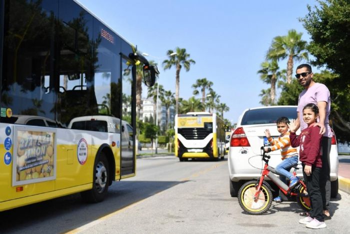 Tren seferleri durdurulunca Mersin-Tarsus arasnda otobs seferleri arttrld