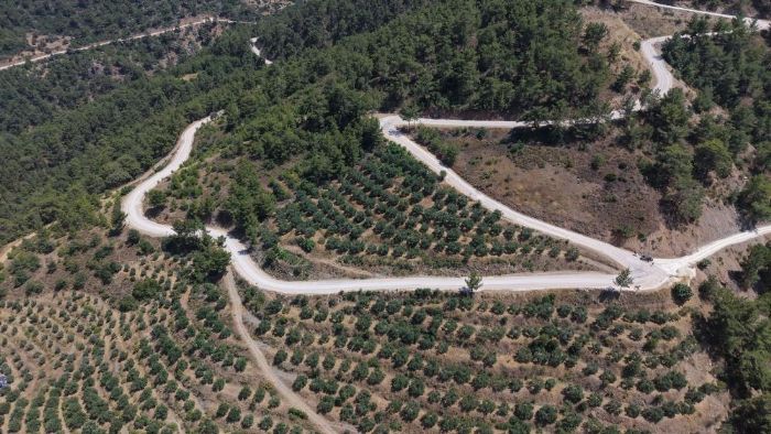 Silifke'de k�rsal ula��m� rahatlatan yol �al��mas� tamamland�
