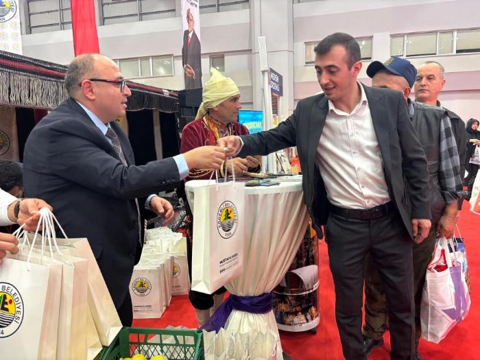 Erdemli, EMITT Fuar��nda ziyaret�ilerin ilgi oda�� oldu