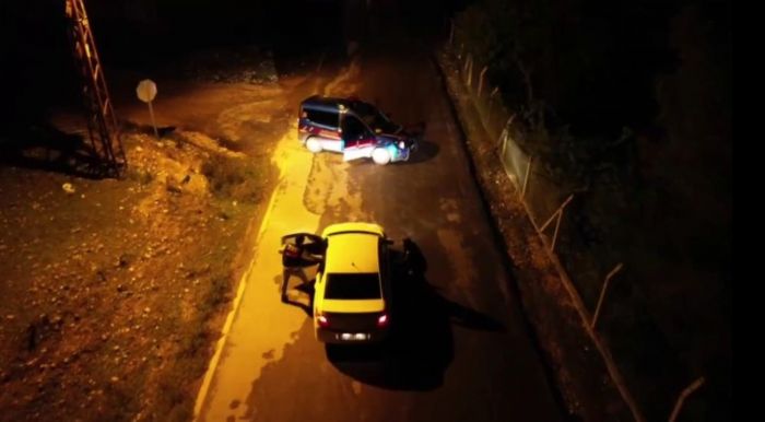 Mersin'de uyuturucu ticareti yapan 4 pheli yakaland