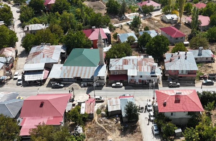90 yanda 50 yldr bakkal iletiyor: Kyn 'Garip Dedesi' valiye trk syledi