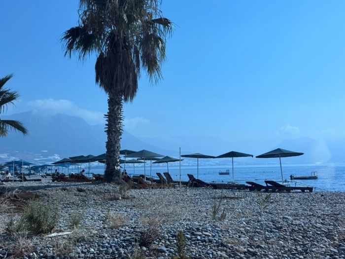 Mersin'de tar�m arazilerine izinsiz girilmesine mahalle sakinlerinden tepki