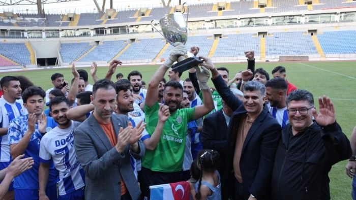 Akdeniz Belediye Spor BAL�a y�kseldi