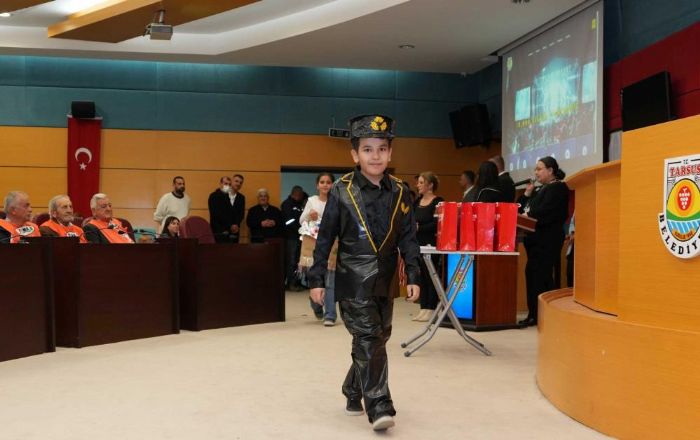 Tarsus�ta �ocuklardan s�f�r at�k seferberli�i