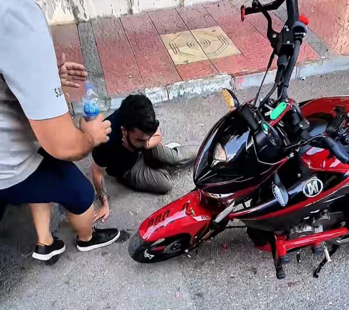 Boazna eker kat motosikletlinin Heimlich manevrasyla hayata tutundu