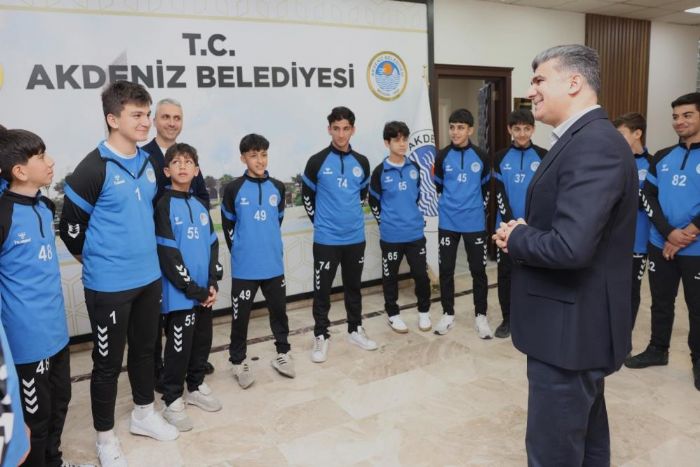 Akdeniz Belediye Spor U-14 Tak�m� T�rkiye �ampiyonas� yolunda