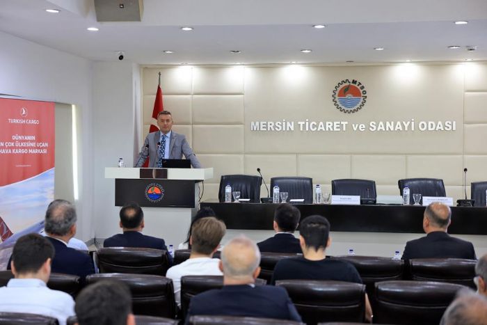 Mersin'de hava kargo ile ihracatya sunulan imkanlar tantld