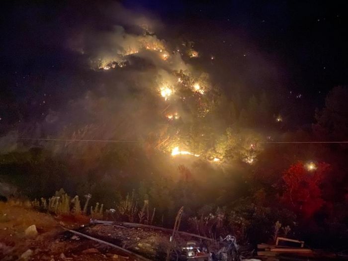 Mersin'de iki ilede orman yangnlar sryor