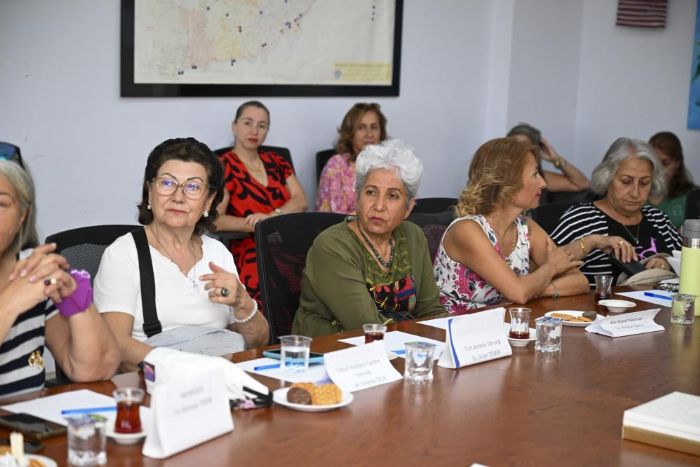 Mersin'de kadnlarn sz kent ynetimini ekillendiriyor