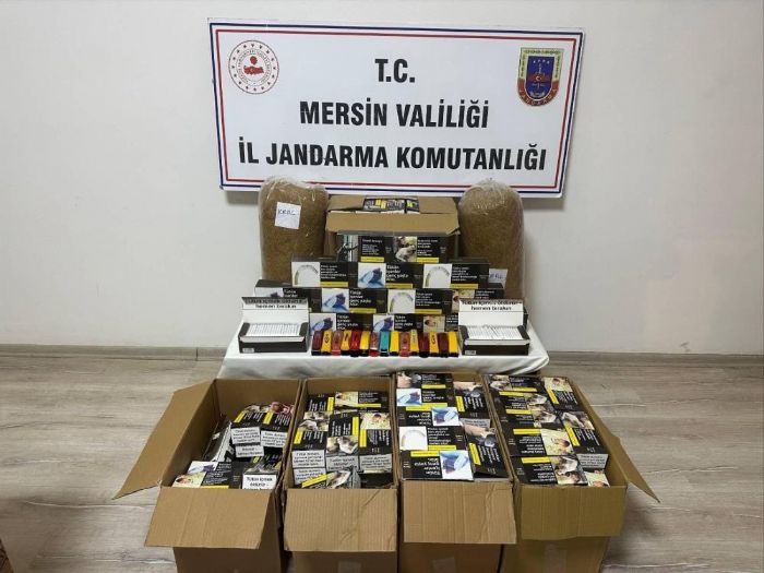 Mersin�de ka�ak makaron operasyonu: 2 g�zalt�