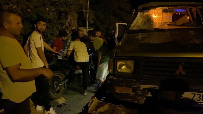 Kamyonetle arpan 16 yandaki motosiklet srcs hayatn kaybetti