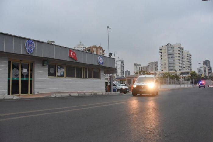 Mersin'de mstehcen yayn operasyonu: 5 tutuklama