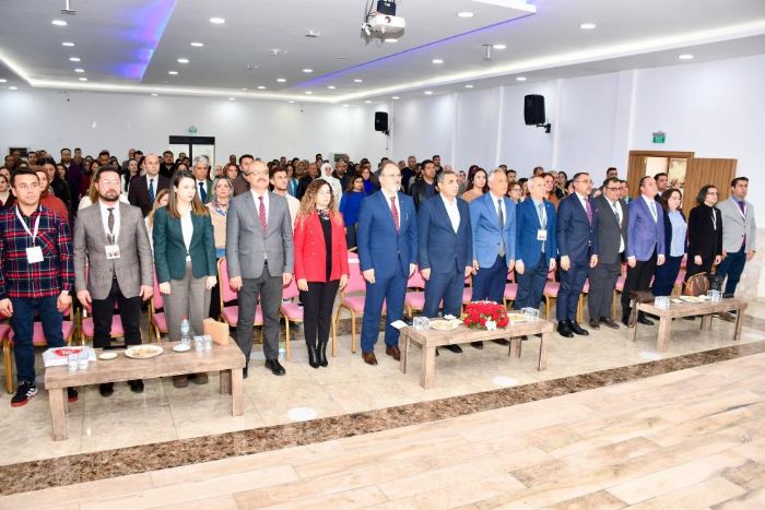 S�n�f ��retmenlerine T�rkiye Y�zy�l� maarif modeli anlat�ld�