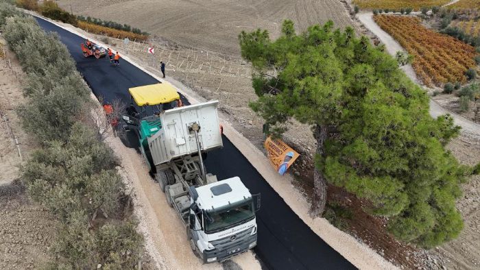 Mersin'de Esenli-Hebilli ba�lant� yolu yenilenerek hizmete a��ld�