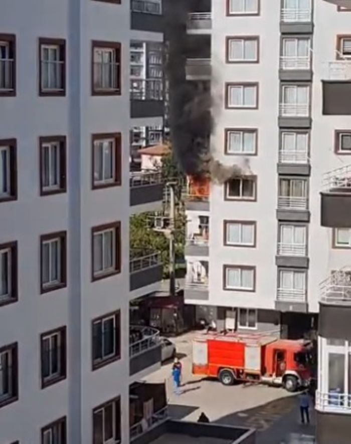 Apartman dairesi kan yangnda kullanlamaz hale geldi