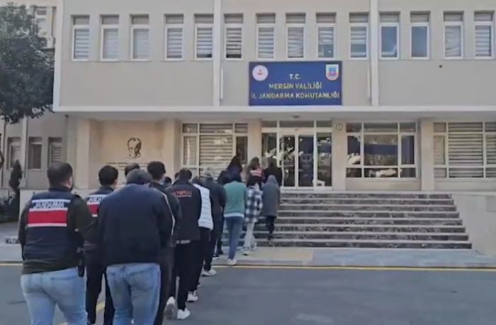 Mersin'de yasad��� bahis operasyonu: 12 tutuklama